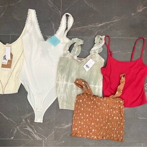 Bundle of 5 summer tanks